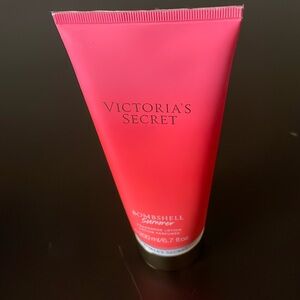 Victoria’s Secret bombshell Summer fragrance lotion